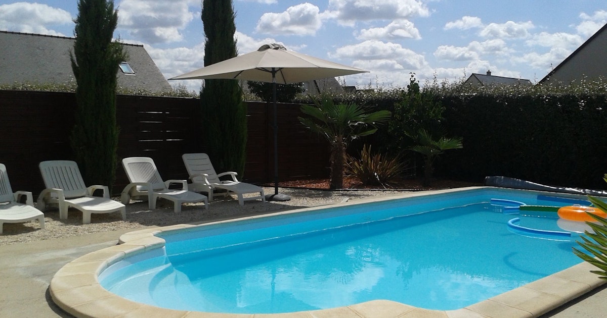 Piscine Chauffée Privée Fond Plat 9m Veigné Tours