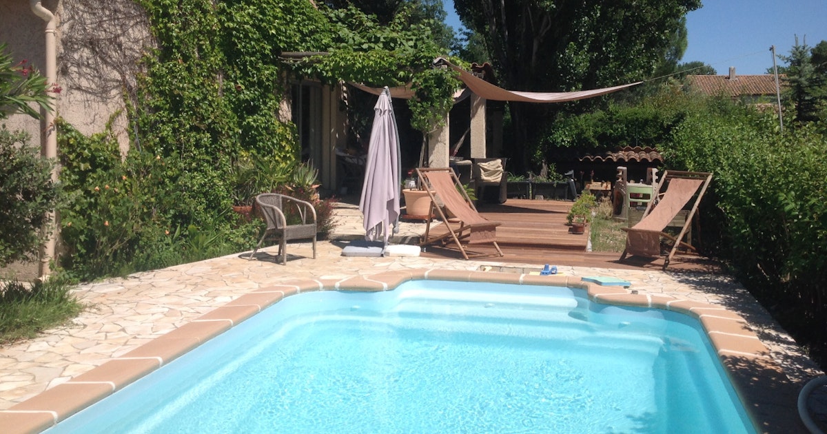 Piscine Privée Clapiers Sans Vis à Vis 6 Baigneurs