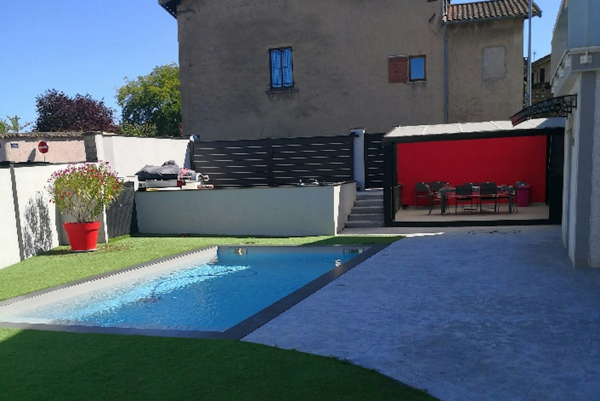 Jolie Piscine Privée à Rillieux-la-Pape 7.5m x 3.7m
