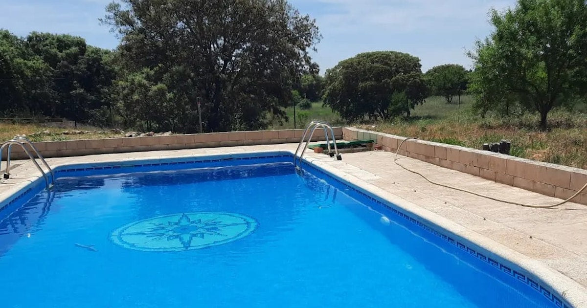 Piscine Privée dans un Centre de Bien-être à Pioz