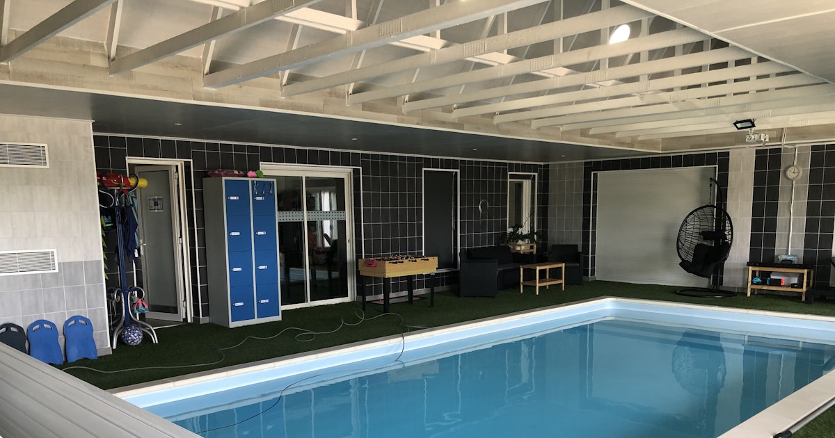 Swimmy Piscine Intérieure Chauffée Privée à Tergnier 9m x 4m