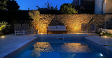Belle Piscine Chauffée et Sécurisée pour Famille à Noiseau 4