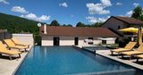 Piscine à Débordement et Jacuzzi Privés à Lavancia-Epercy 5