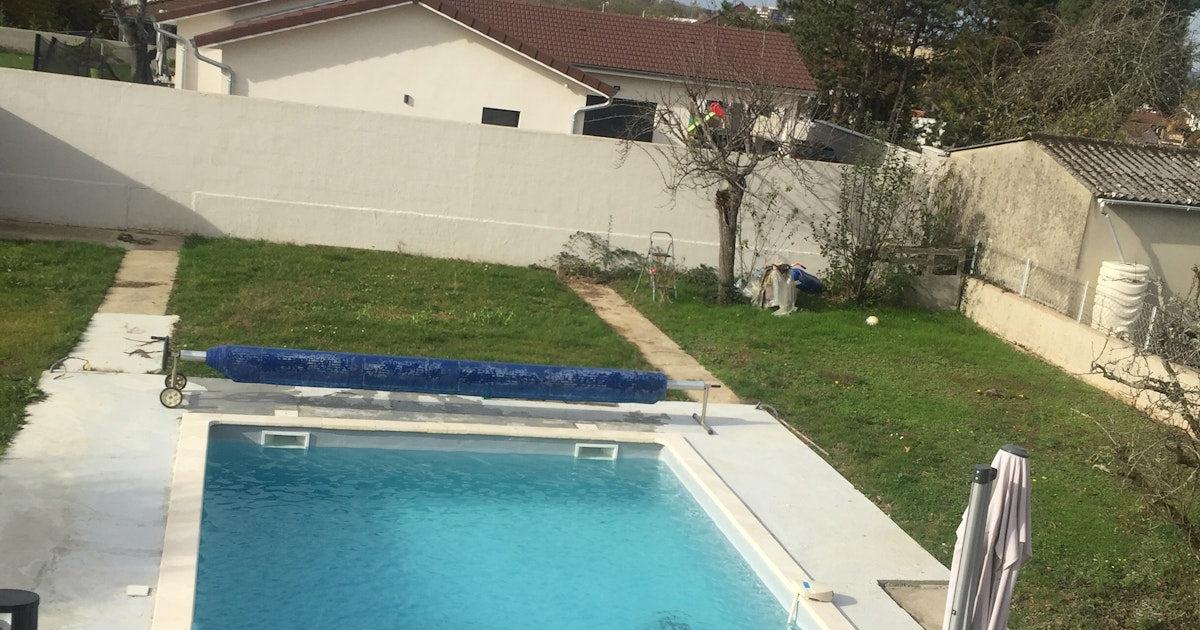 Belle Piscine Privée à Bourg-en-Bresse 7.5m x 4.5m