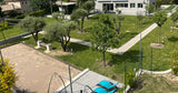 Jolie Piscine avec Terrasses et Terrain Arboré à Nice 2