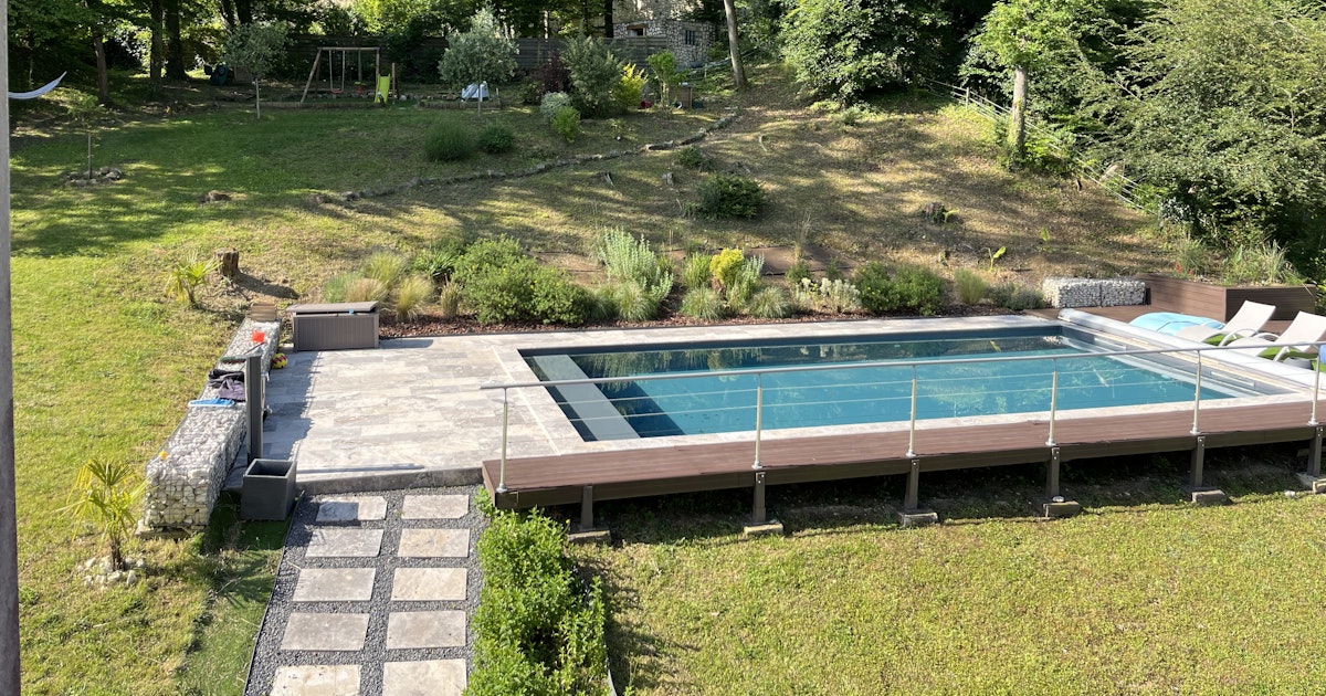 Piscine Privée Chauffée à Thomery avec Jardin et Jeux