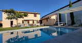 Piscine Privée Chauffée à Jonage avec Accès Intérieur 2