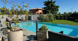 Belle Piscine dans un Écrin de Verdure à Saint-Cyr-au-Mont-d'Or 1