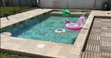 Belle Piscine Carrelée Avec Pierre De Bali Et Chauffée 2