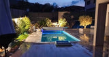 Piscine Conviviale à Louer à Pérignat-lès-Sarliève pour Événements 9