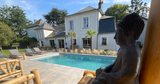 Piscine Privée avec Décor Asiatique et Jacuzzi à Farceaux 8