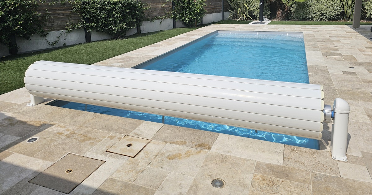 Belle Piscine Chauffée au Calme à Bouliac