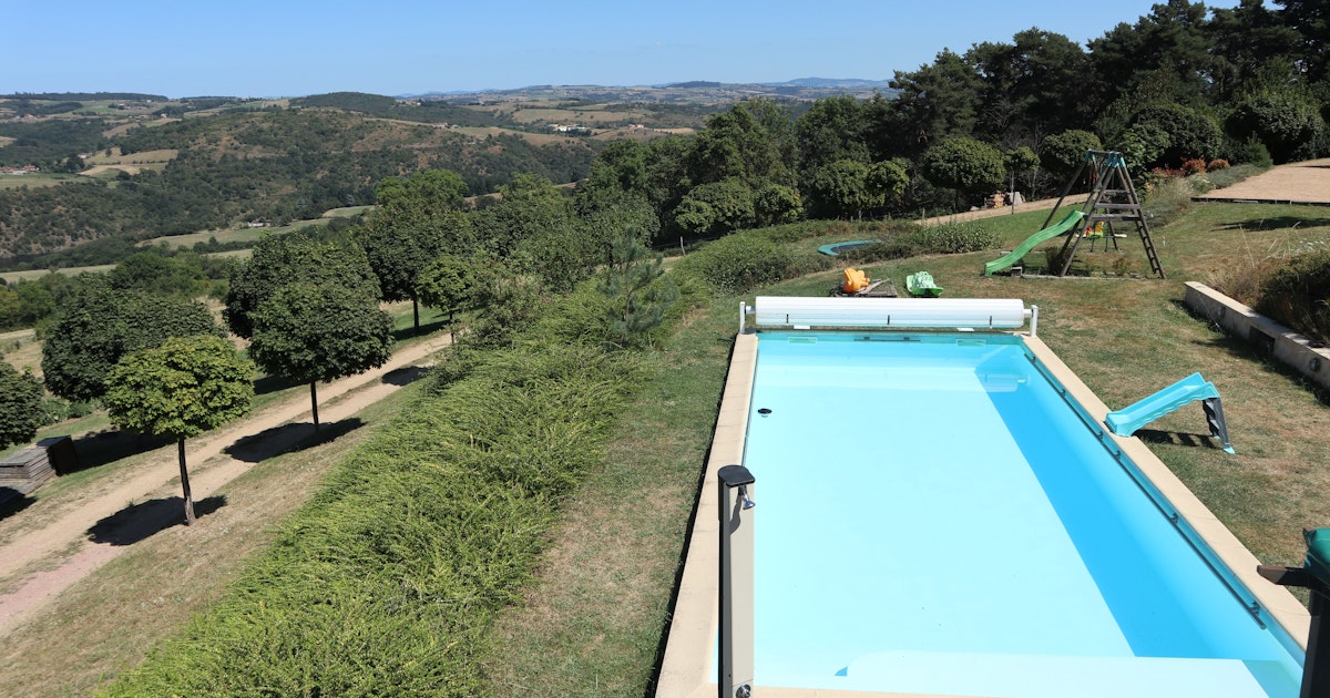 Piscine Privée à Vézelin-sur-Loire Avec Vue Gorges Loire