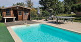 Piscine Privée 8x4 dans le Luberon avec Équipements de Loisirs 3
