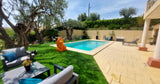 Belle Piscine Sans Vis-à-Vis aux Vignes du Château de Bellet 1