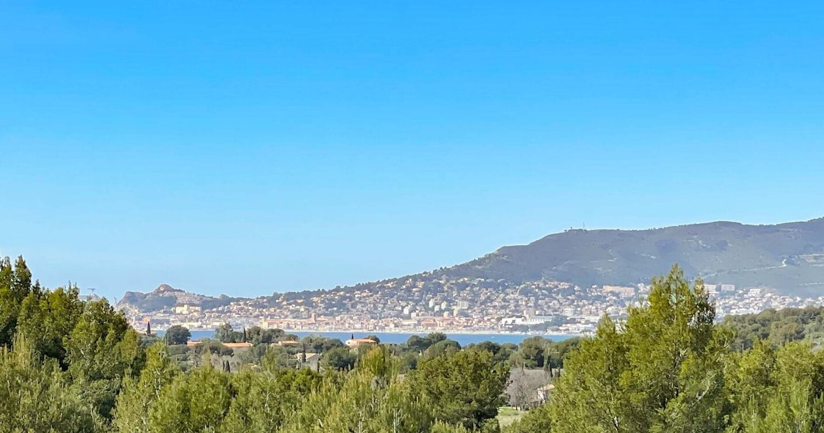 Piscine Privée avec Vue et Jardin à La Ciotat