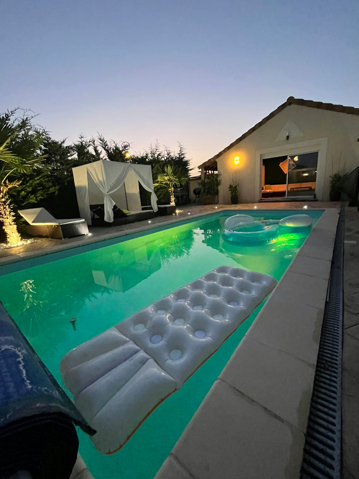 Piscine et Spa Privée à Limoges-Fourches