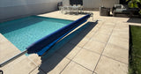 Piscine Moderne avec Grande Terrasse et Espace Détente 3