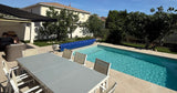 Piscine Moderne avec Grande Terrasse et Espace Détente 4