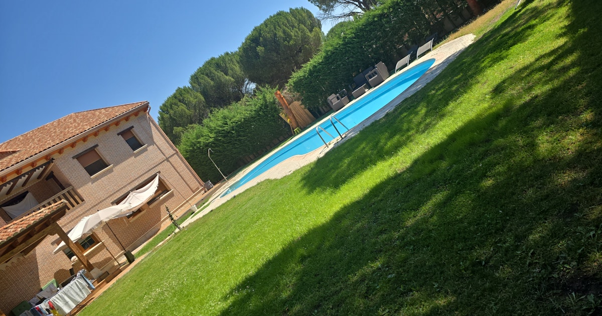 Location Piscine Privée Avec Jardin Et Barbecue À Aldeamayor