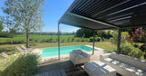 Piscine Chauffée Privée à Estrablin avec Pergola et Jardin 2