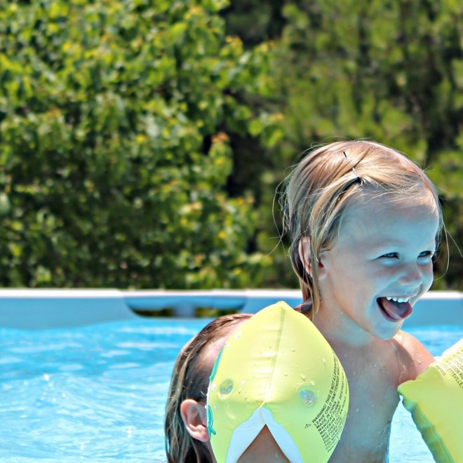 Belle Piscine Privée au Sud de Bordeaux pour 5 Personnes